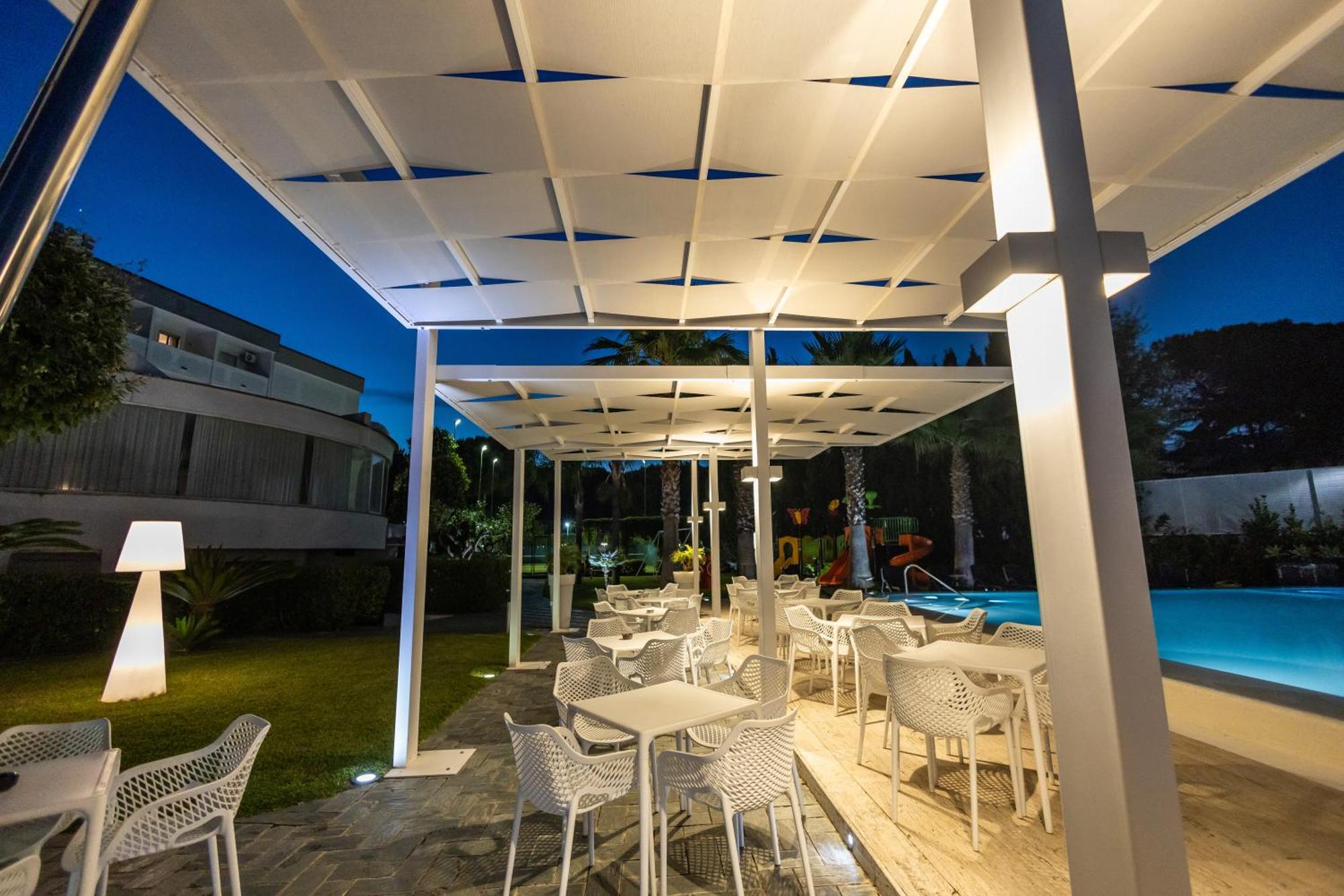 פסטום Hotel Le Palme מראה חיצוני תמונה