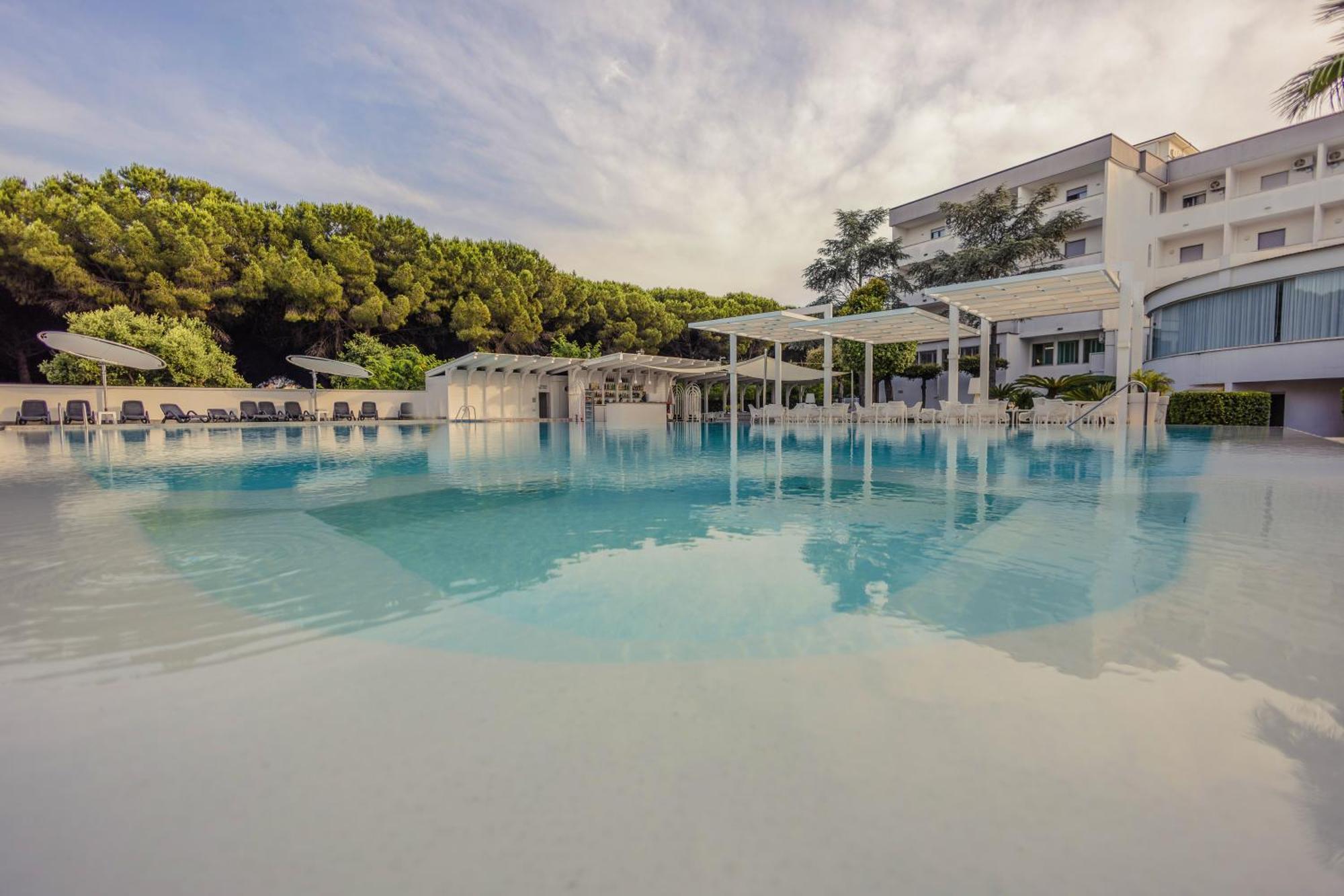 פסטום Hotel Le Palme מראה חיצוני תמונה