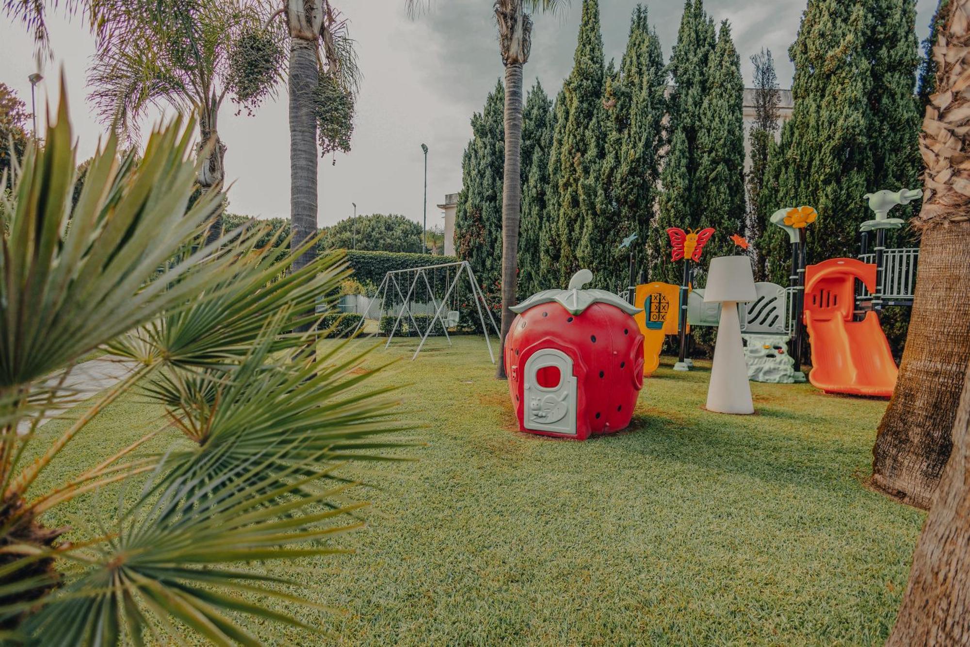 פסטום Hotel Le Palme מראה חיצוני תמונה