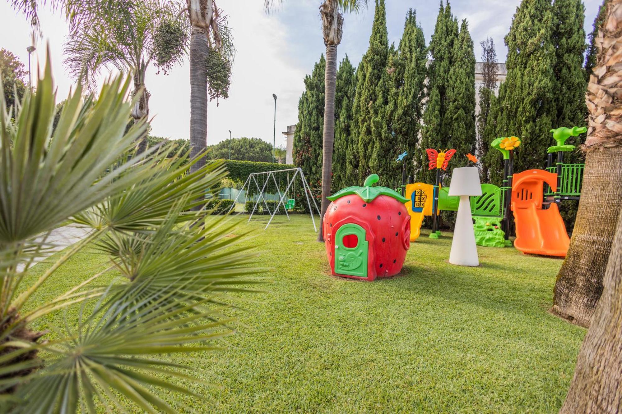 פסטום Hotel Le Palme מראה חיצוני תמונה