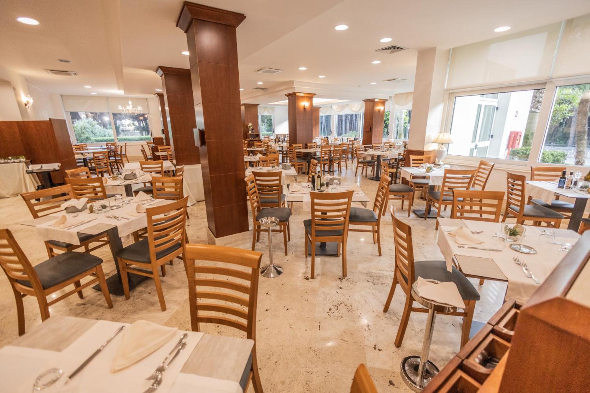 פסטום Hotel Le Palme מראה חיצוני תמונה