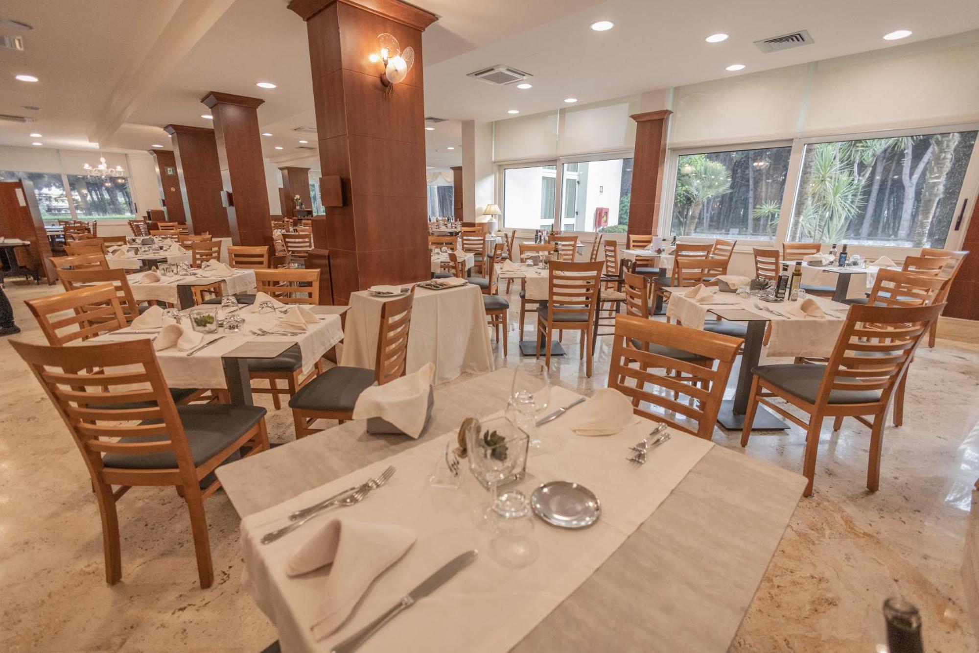 פסטום Hotel Le Palme מראה חיצוני תמונה