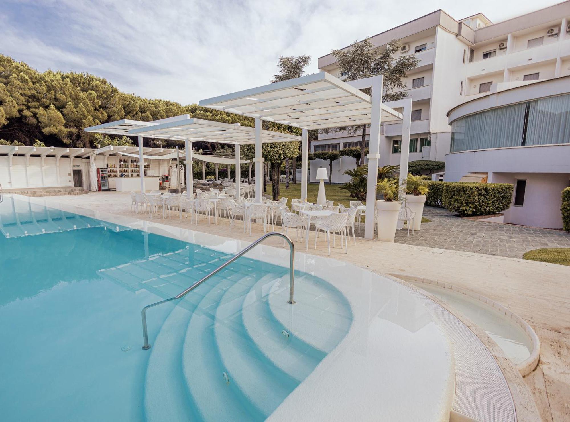 פסטום Hotel Le Palme מראה חיצוני תמונה